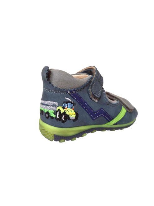 Szamos kisfiú szandál 28, 29,