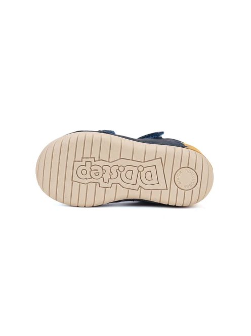 D.D.Step kisfiú nyitott cipő 25, 27, 28,